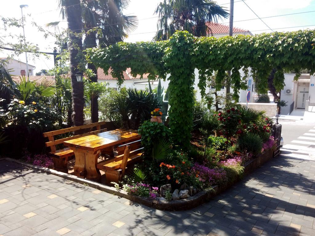 Apartmani Totic Crikvenica Luaran gambar
